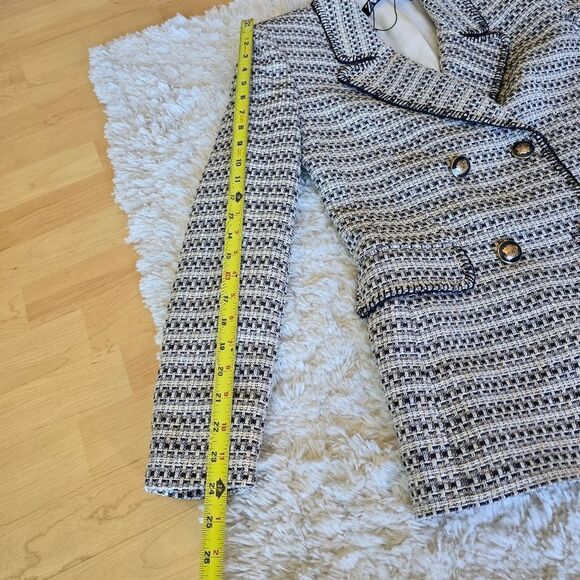Zara Women's Black and White Tweed Jacket Size Small Preppy - Picture 6 of 9